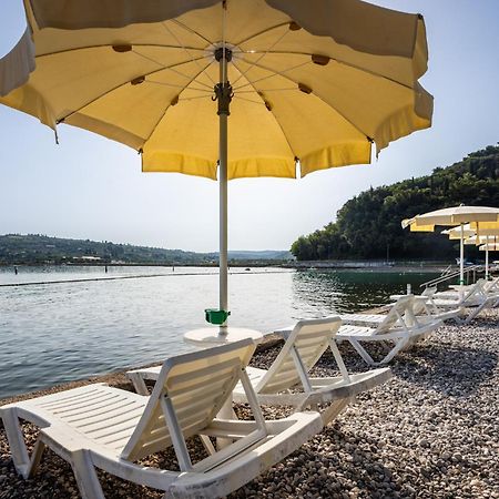 Sea View Apartment Renzzo Струньян Экстерьер фото