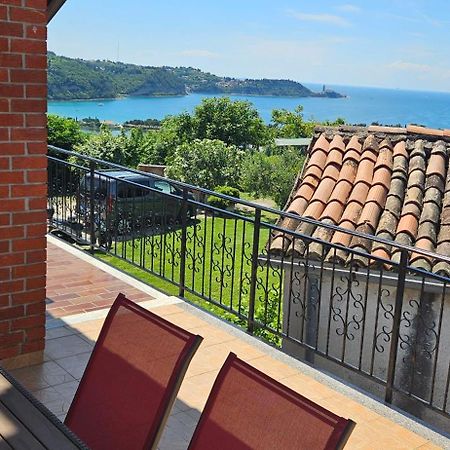 Sea View Apartment Renzzo Струньян Экстерьер фото
