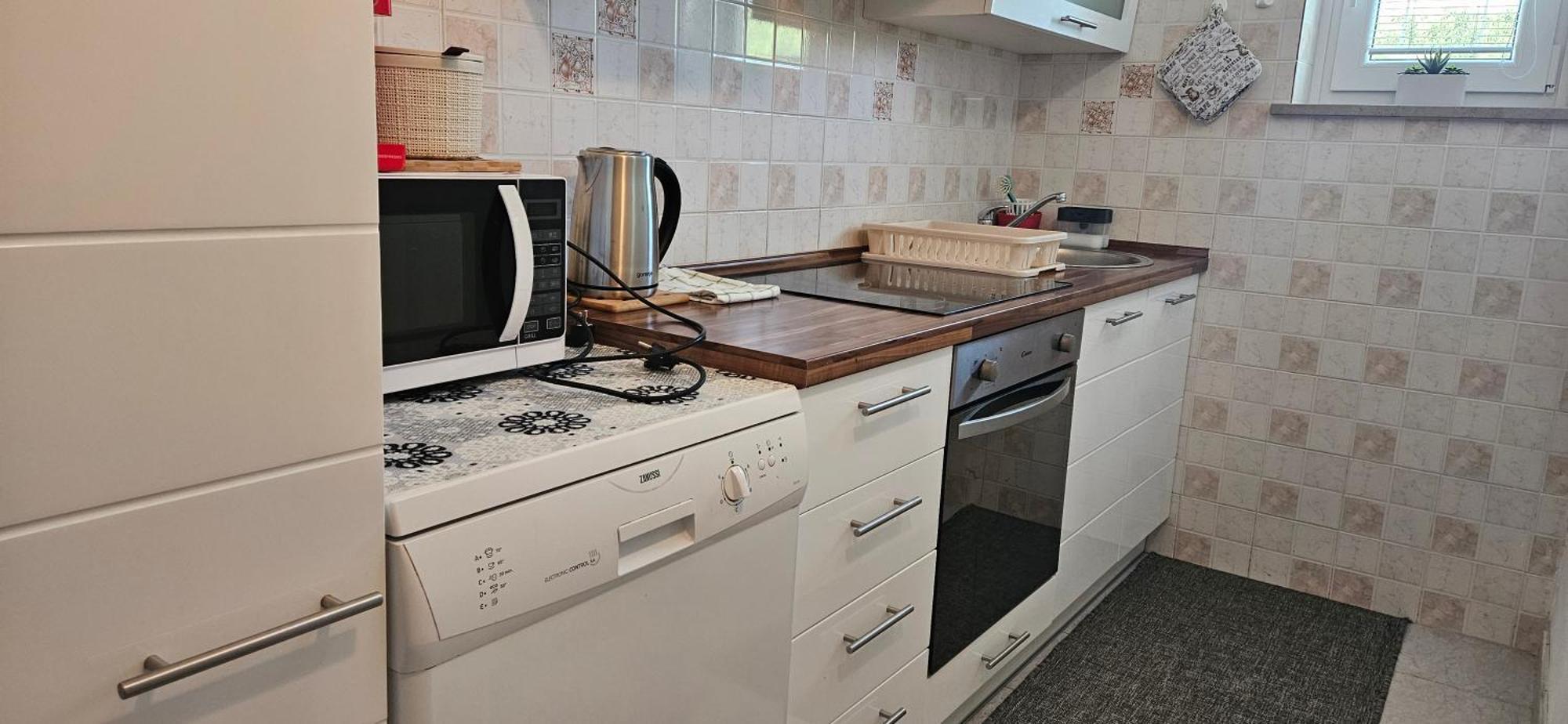 Sea View Apartment Renzzo Струньян Экстерьер фото