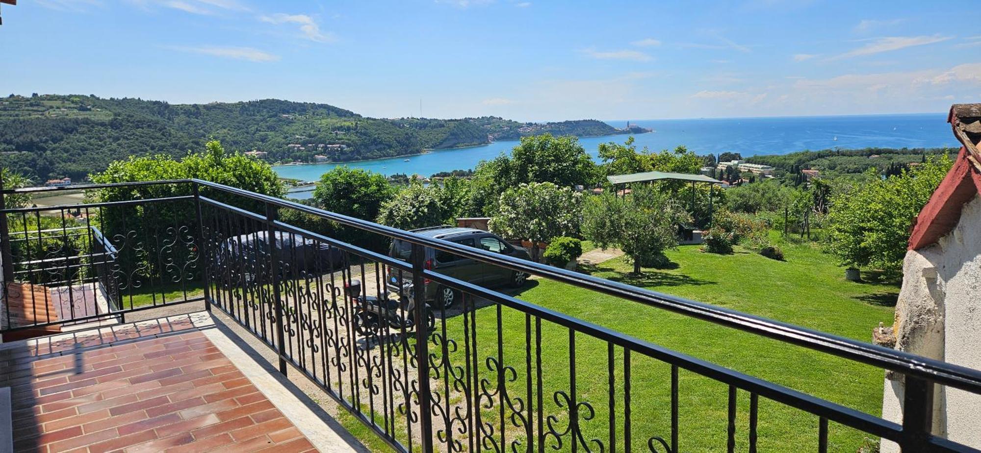 Sea View Apartment Renzzo Струньян Экстерьер фото